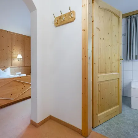 Chalet Mooshaeusl Large