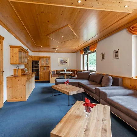 Mooshaeusl Large Chalé *