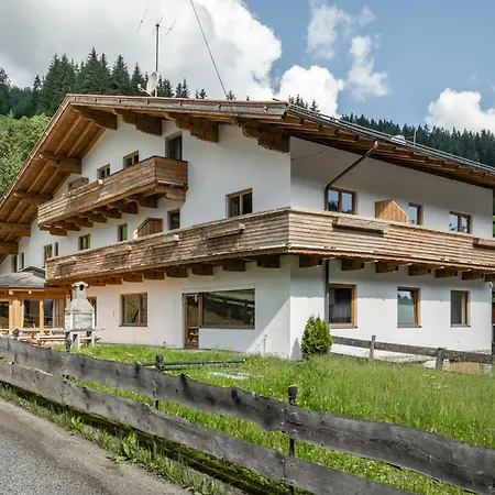 Chalet Mooshaeusl Large