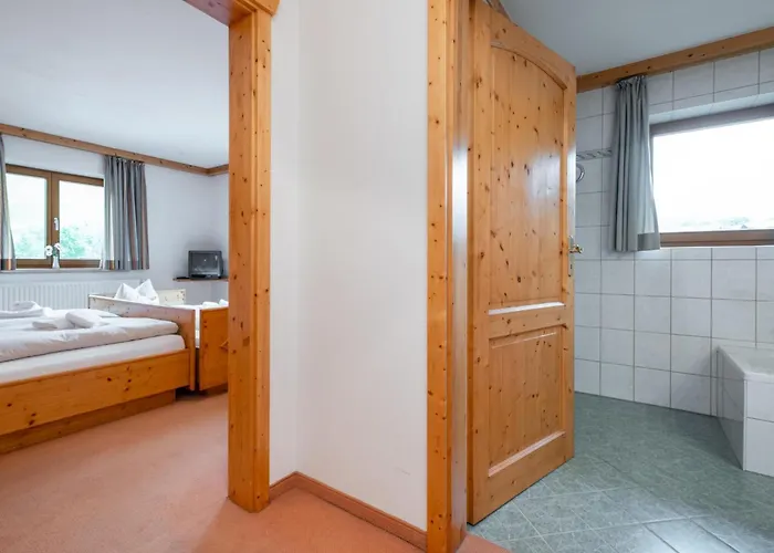 Σαλέ Mooshaeusl Large *