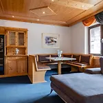 Mooshaeusl Large * Kelchsau